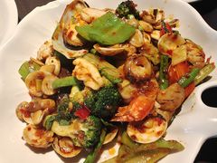 -大头虾越式风味餐厅(光明广场店)