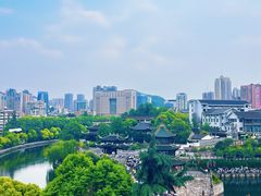 -包整·丝娃娃(甲秀楼景观店)