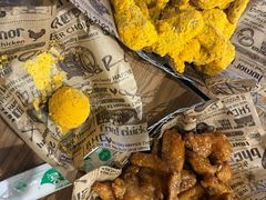 -BHC炸鸡(明洞总店)