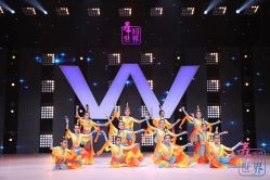 -尚美霓裳晚礼服·合唱服·舞蹈演出服租赁定制