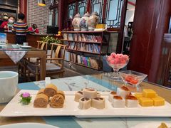 老北京小吃拼盘-皇家冰窖小院(什刹海店)