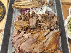 蒙古烤羊腿-九十九顶毡房(阜石路店)