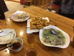 -鹤乡东北菜(崮山路店)