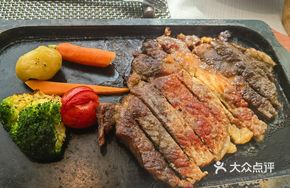 Lakeside Black Pepper Steak