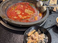 -灶知轩湘西石锅鱼(万佳广场店)