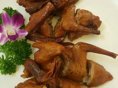 -东豪园林海鲜酒家(南港路辅路店)