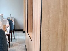 -有红鸡毛店·川菜(建设路店)