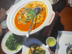 -魏铭鱼头捞饭(晋阳路店)