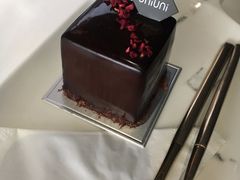 -UNI UNI(环亚凯瑟琳店)