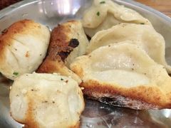 -黄阿姨锅贴大王(万航渡路店)