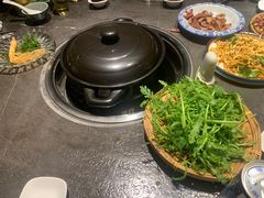 -大匠工房古船木艺术餐厅·猪肚鸡专门店(长白仙岛店)