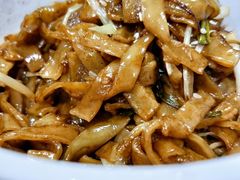 炒牛河粉-粤仔湾砂锅粥(滨湖万达店)