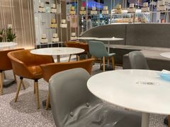 大堂-奈雪的茶(市百一店)