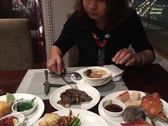 -荣誉国际酒店-云顶旋转餐厅