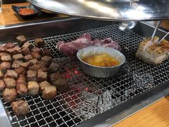 雪花肉粒-肉甲韩国木炭烤肉(新壹街1店)