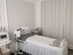 -F.N冻龄皮肤管理中心