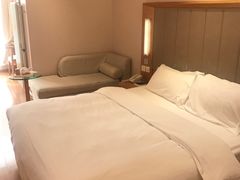 -全季酒店(郑州建设路碧沙岗地铁站店)