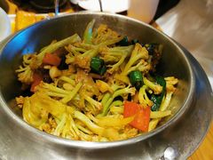 -隔壁老王·家常云南菜(花巷店)