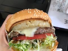 -The Habit Burger Grill 哈比特汉堡(爱琴海店)