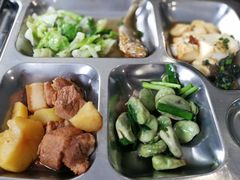 -台州中升晨隆奥迪4S店(路桥店)