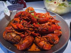 -巴厘龙虾·榜首油焖大虾(音乐学院·沿江酒馆店)