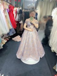 -爱伊人婚纱礼服美妆馆