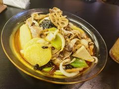 -满格嗦新疆椒麻鸡火锅.炒米粉(川大江安校区店)