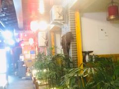 -三道苗苗鱼·美蛙黄辣丁(八里店)