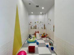 -Pony Baby宝尼婴幼儿游泳SPA馆