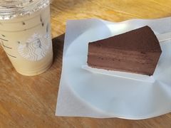 -星巴克(西安曲江银泰店)