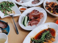 -渝信川菜 · 川味家常菜(财富购物中心店)