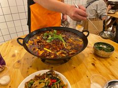 -鸿顺老铁锅美蛙鱼府(解放碑店)