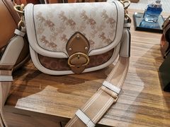 -COACH蔻驰(银泰店)