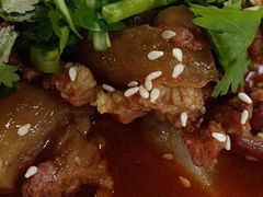 -茅台镇网红溶洞餐厅·茅帮菜馆