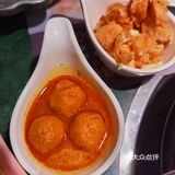 它们家汤锅的味道我觉得很好，还有免费的餐前点心和水果