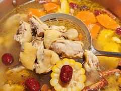 -尚尚仙·酸汤猪手·猪肚鸡火锅(华联万柳购物中心店)