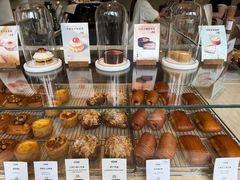 -VERIE BAKEHOUSE