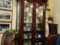 咖啡杯陈列柜-露西亚咖啡西餐厅(哈尔滨俄侨纪念馆店)