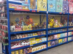 -逝水玩具折扣店