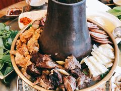 -石磨豆花家常菜·牦牛排土火锅