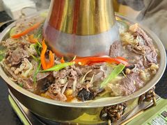 -撒拉人家.酸菜牦牛肉火锅