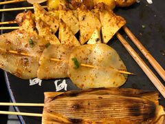 -何师烧烤·香辣蟹·川菜·30年老品牌(太古里旗舰店)
