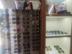 -明月眼镜(三坝店)