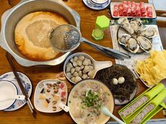 -老何家后安粉·糟粕醋海鲜火锅(三亚湾椰梦长廊店)
