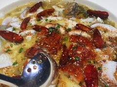 -鱼亨小鲜酸菜鱼(大信店)