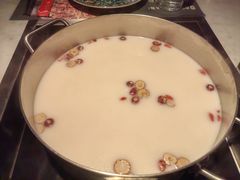 -尚尚仙·酸汤猪手·猪肚鸡火锅(华联万柳购物中心店)