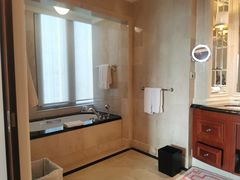 -广州富力丽思卡尔顿酒店