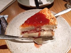 草莓椰子蛋糕-La Strada(安福路店)