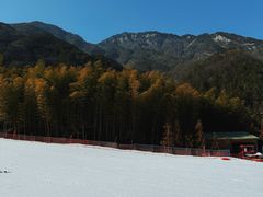-大别山南武当滑雪场