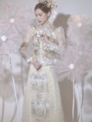 -曼青婚纱礼服馆